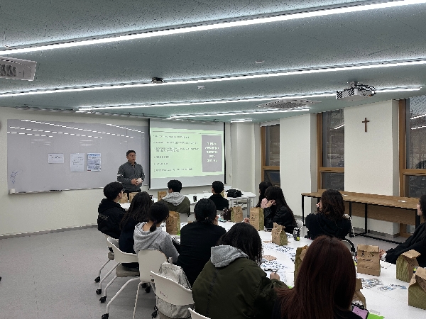 [인문] 아너칼리지 집행부 회의 대표이미지